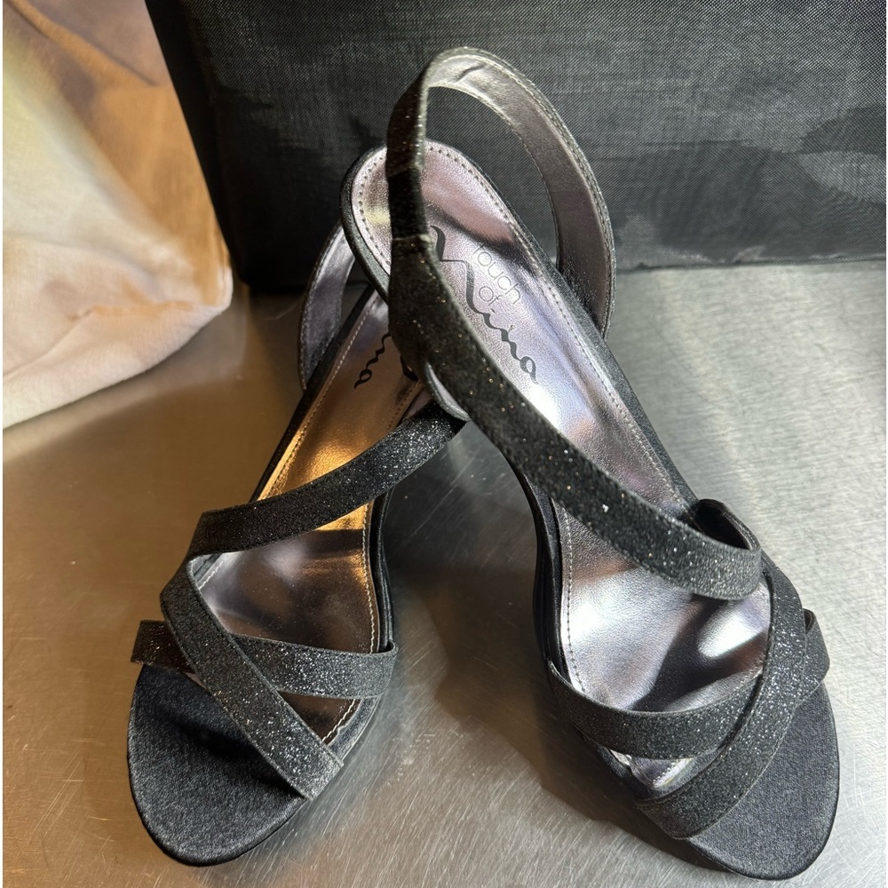 Black Glitter Nansi by Touch of Nina shoes size 8 1/2 M
